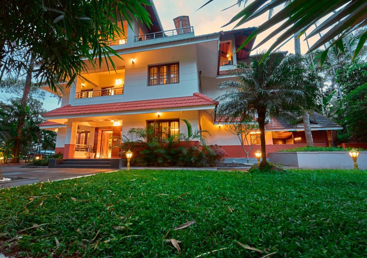 Ushasree Wayanad Heritage Premium Pool Resort By Voye Homes Ambalavayal Exterior photo