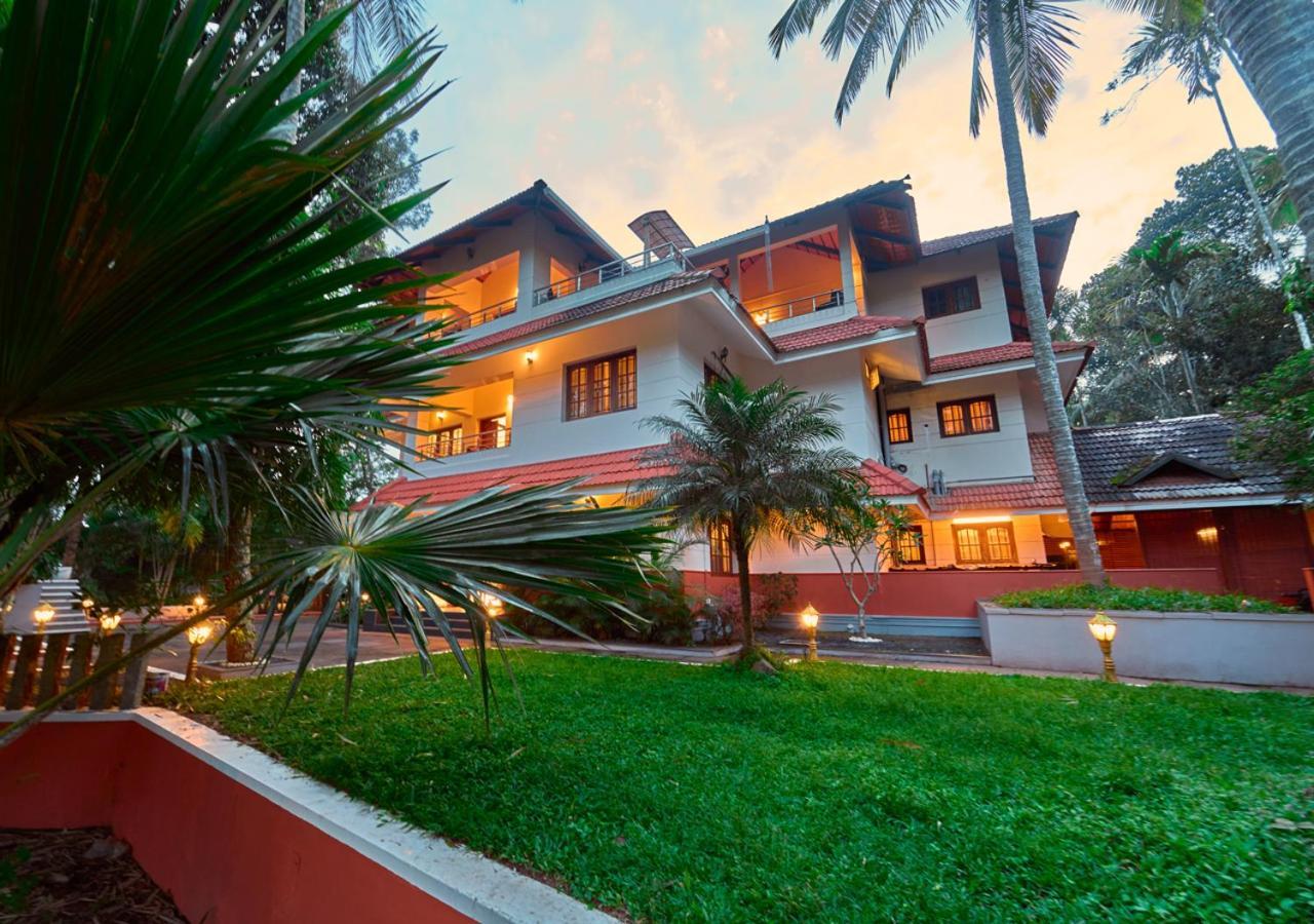 Ushasree Wayanad Heritage Premium Pool Resort By Voye Homes Ambalavayal Exterior photo